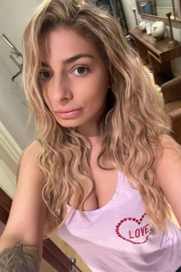 Adas selfie photo for the selfie gallery