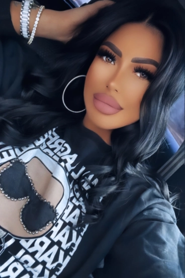 Selfie profile picture of Karen at our escort agency