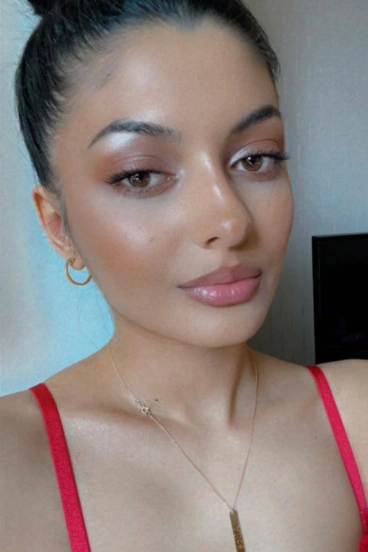 Selfie profile picture of Jade