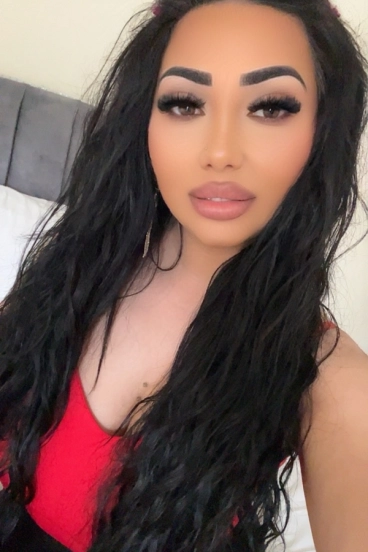 Selfie gallery profile picture of Kim at this escort agency