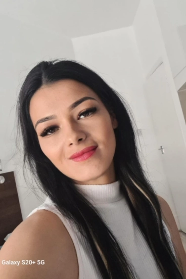 Selfie gallery profile picture of Kiki at this escort agency 