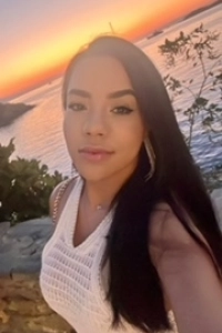 A close up selfie of a very sexy Brazilian escort in London named Florence-May