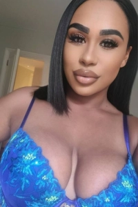 Selfie of a very sexy and busty ebony escort 