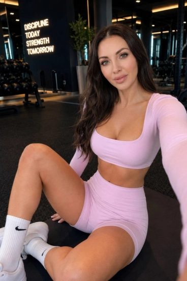Selfie gallery profile picture of Alexandra