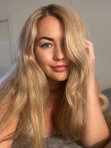 Vikki — Earls Court escort