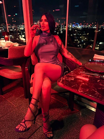 Diandra — Gloucester Road escort