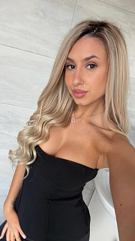 Giulia — Gloucester Road escort