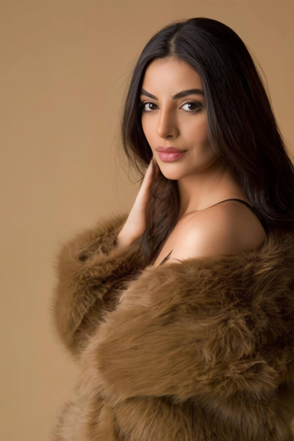 Profile picture of Sadie at this escort agency